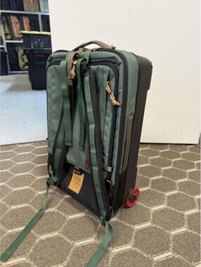 Topo Designs Global Travel Bag Roller - Green